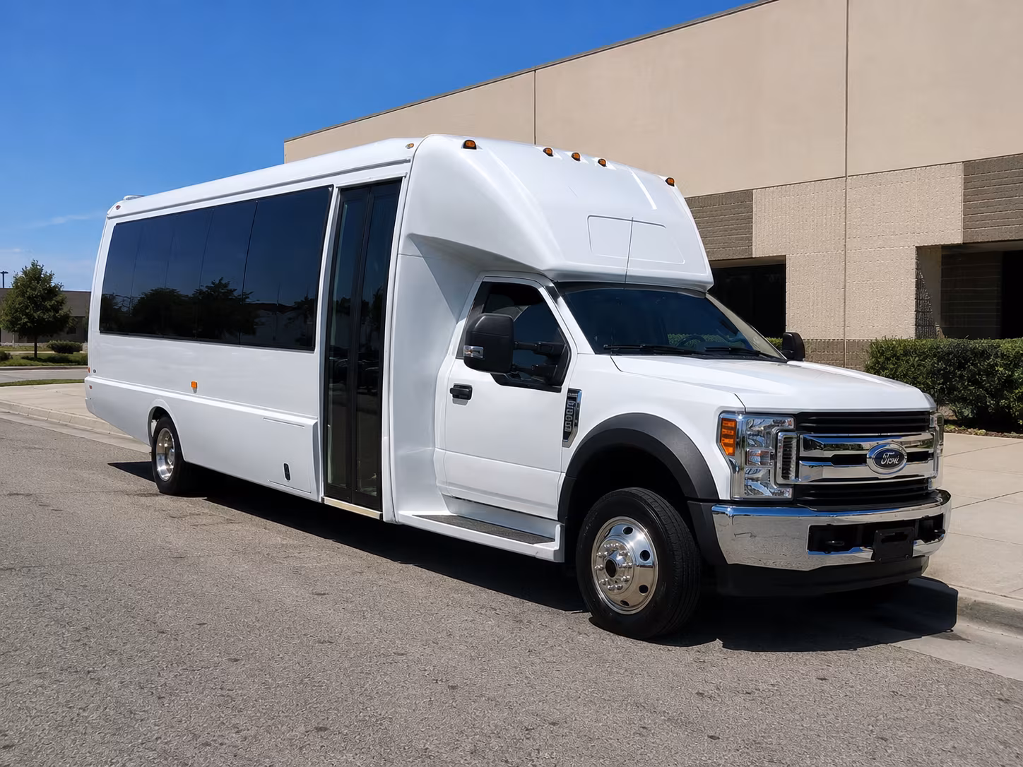 bloomfield rent a shuttle bus for your bloomfield employees