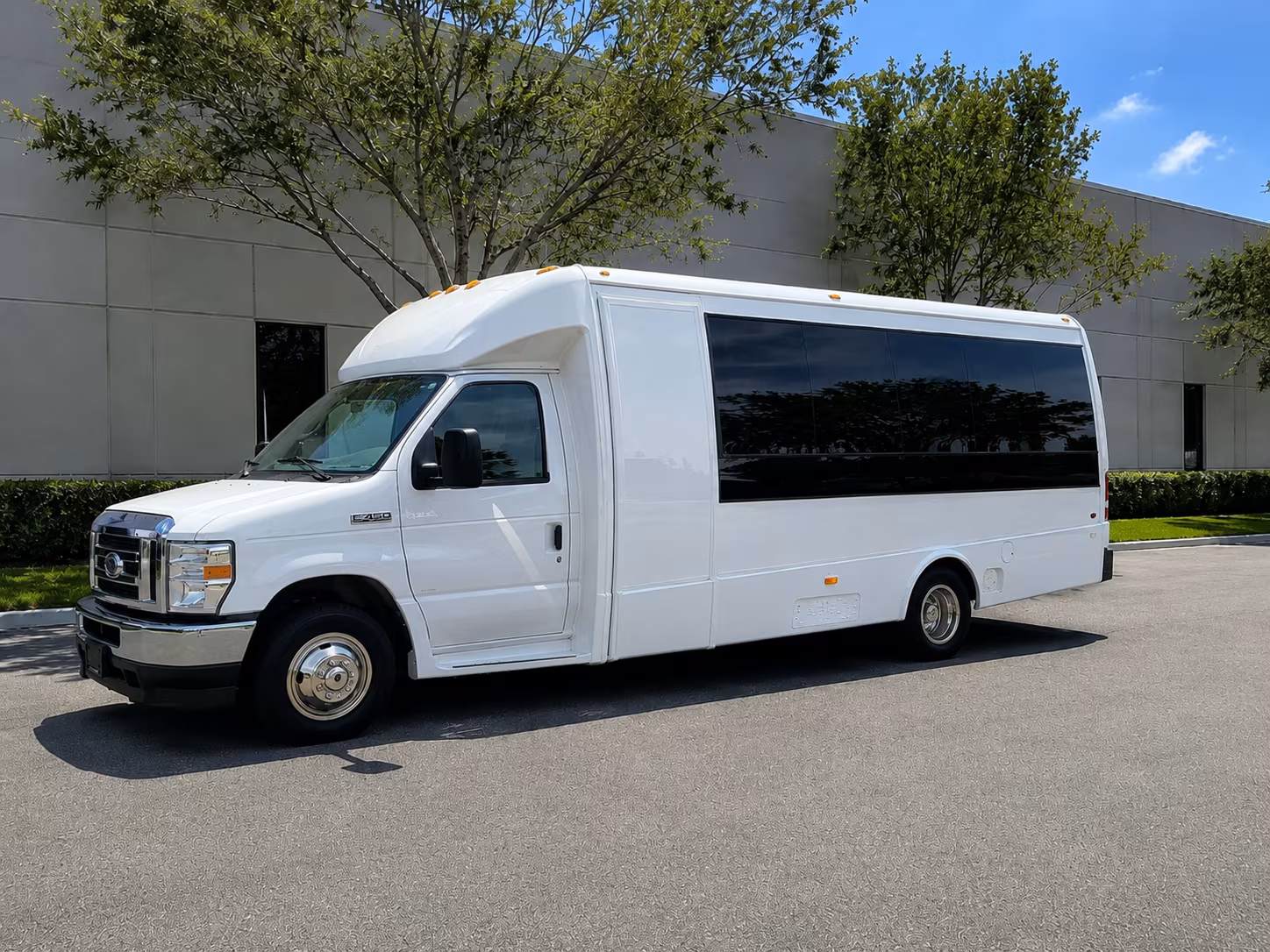 get your bridal party to lambert castle in style