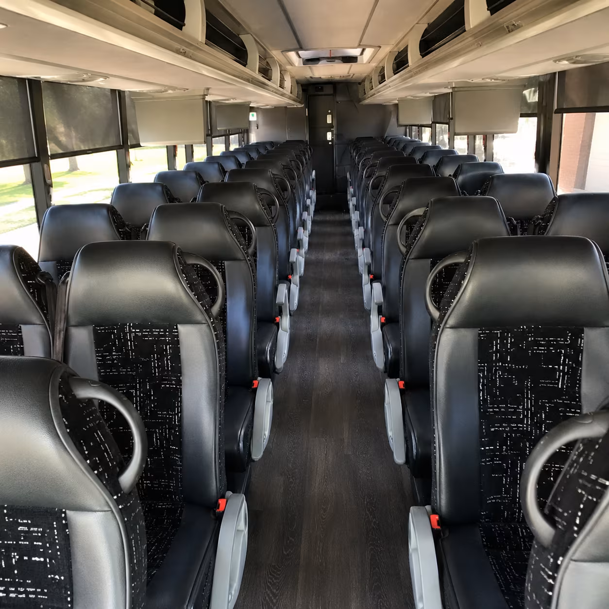 newark employee charter bus rentals in newark