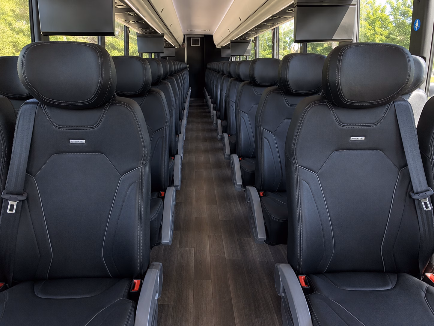 wayne college sports team and fan group charter bus rentals in wayne